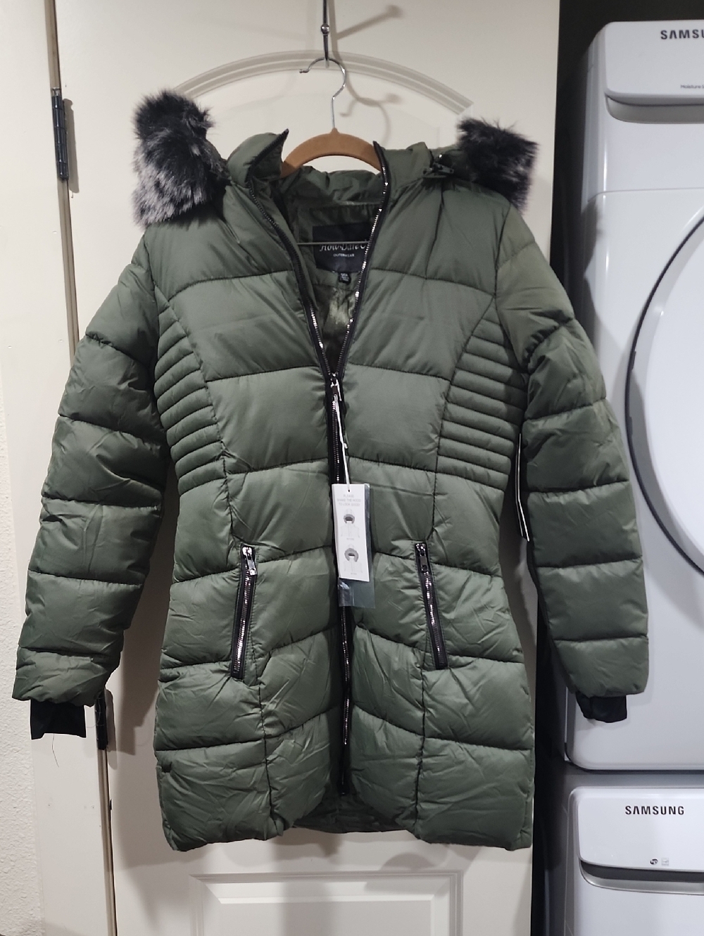 HowDareU Puffer Jacket Womens S Green Hooded Faux Fur Trim Quilted Parka $198